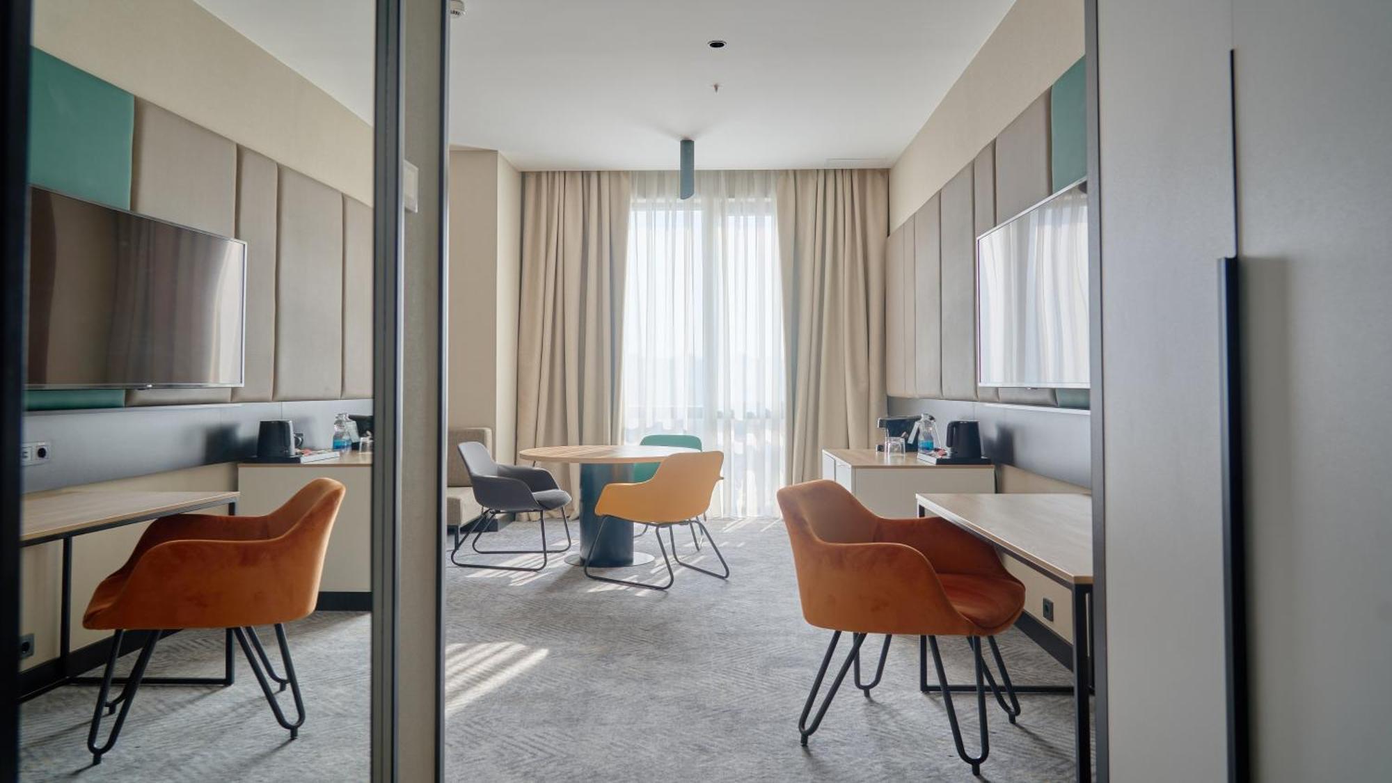 Holiday Inn Tashkent City By Ihg Kültér fotó